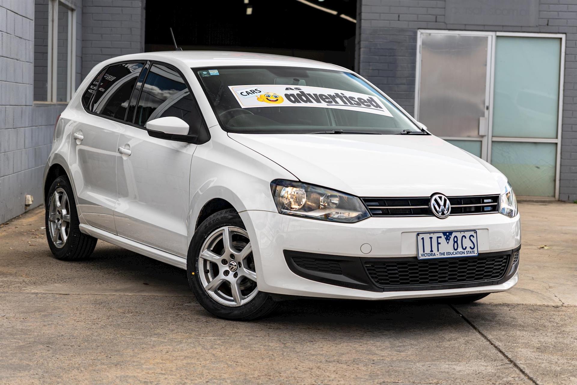 2013 VOLKSWAGEN POLO — photo 1